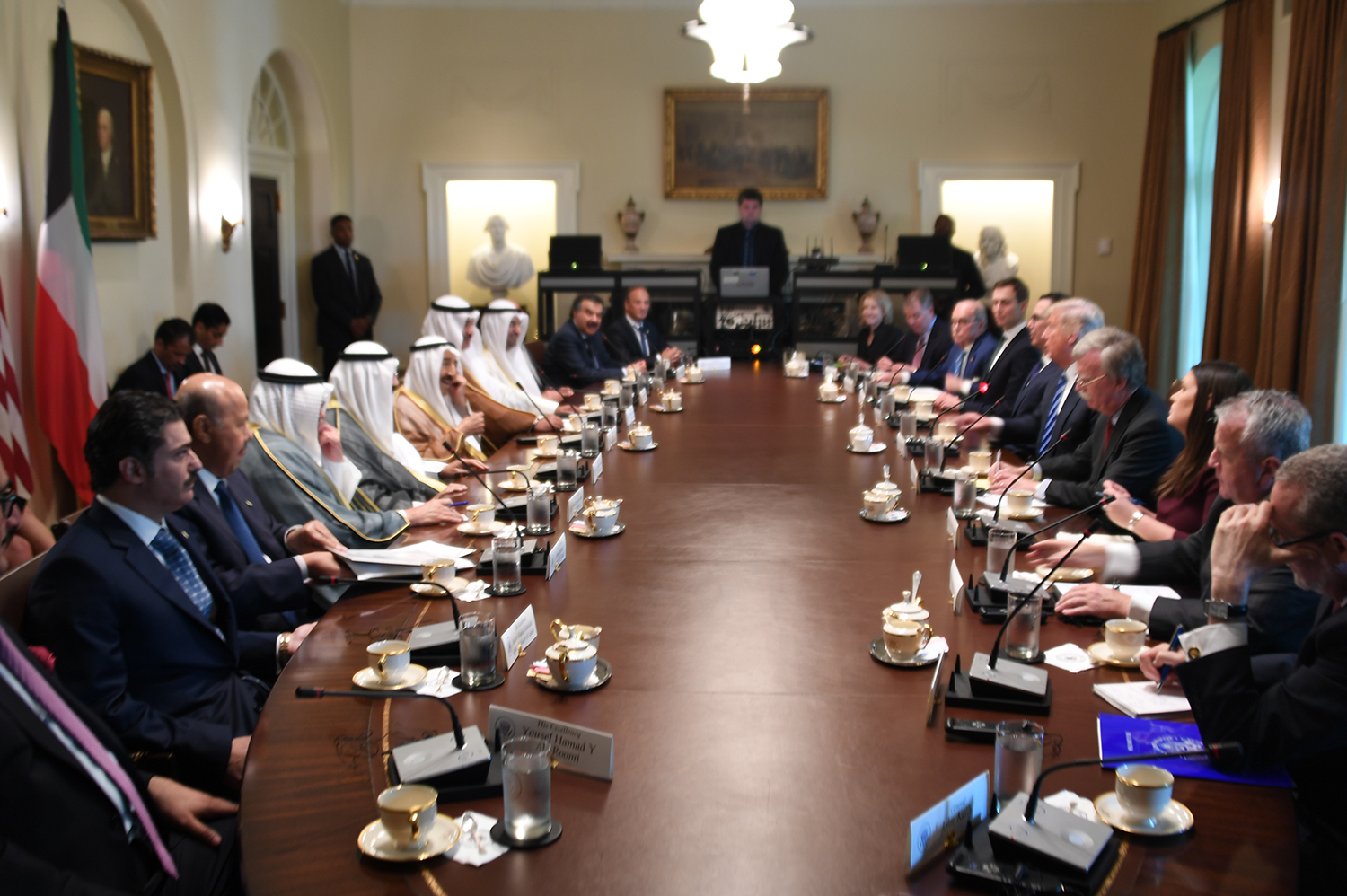His Highness The Amir Us President Hold Talks At Oval Office Embassy